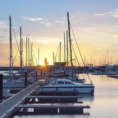 Contemporary 2 Bedrooms Oceanic Escape Private Pool