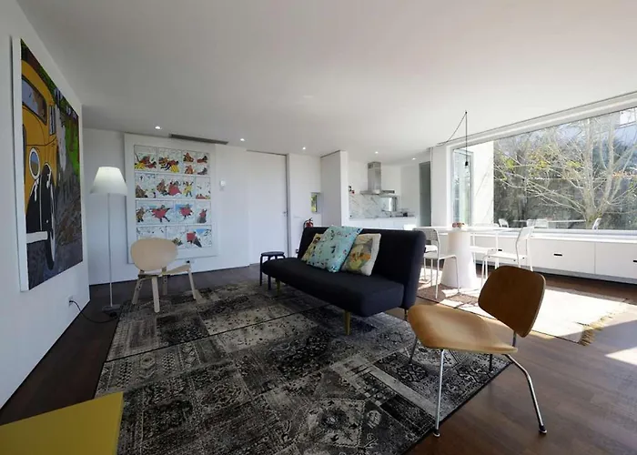 Contemporary 2 Bedrooms Oceanic Escape Private Pool 卡米尼亚